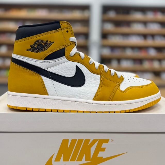 Jordan 1 Retro High OG Yellow Ochre - Preowned