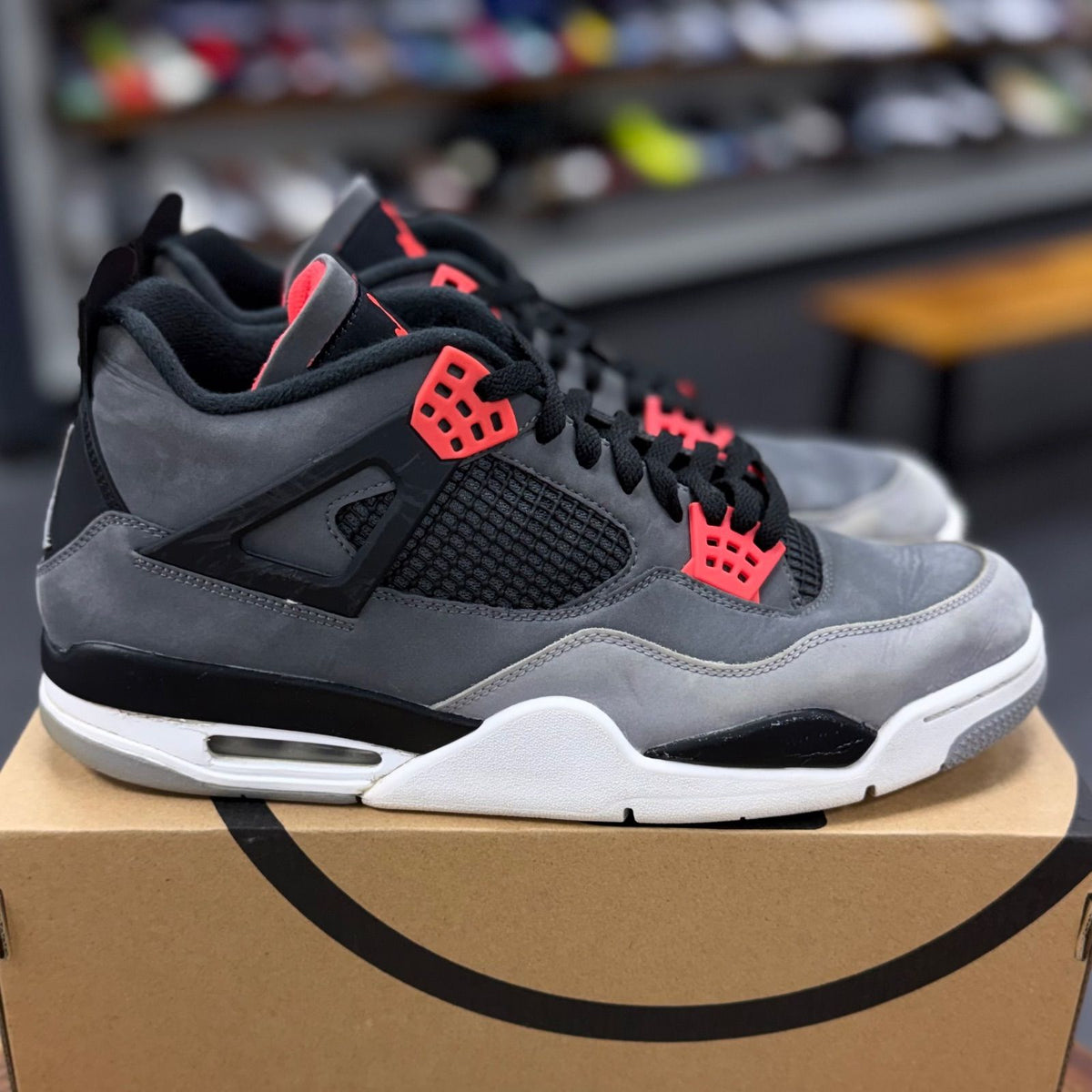 Jordan 4 Retro Infrared - Preowned