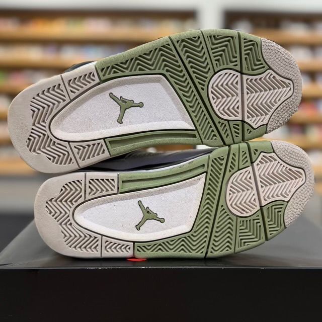 Jordan 4 Retro Seafoam (Women's) - Preowned