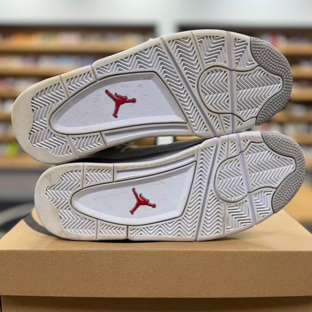Jordan 4 Retro White Oreo (2021) - Preowned