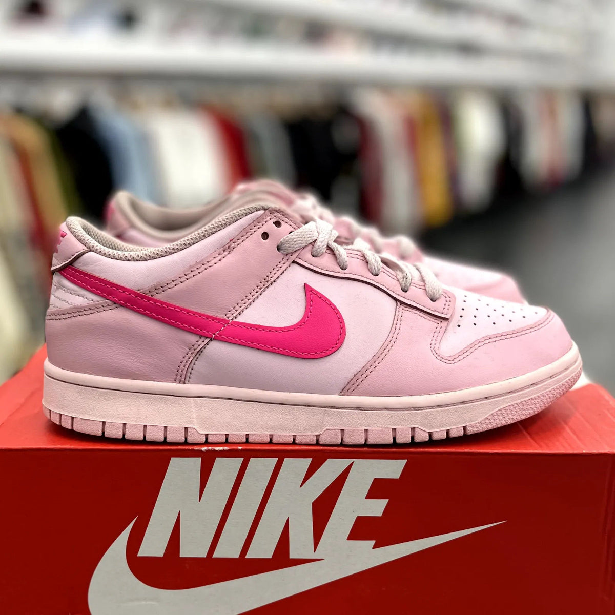 Nike Dunk Low Triple Pink (GS) - Preowned