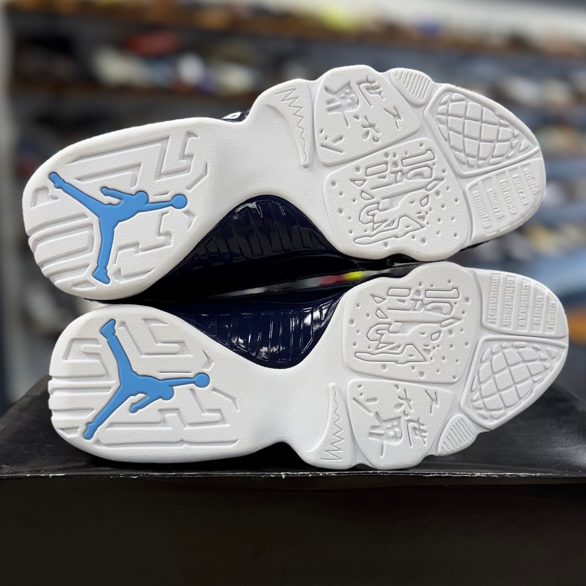 BRAND NEW STEAL - Jordan 9 Retro Pearl Blue