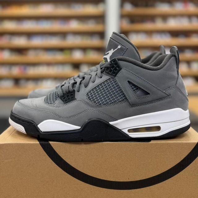 Jordan 4 Retro Cool Grey (2019) - Preowned