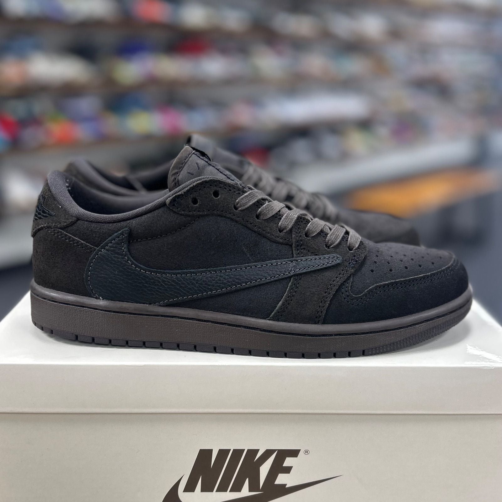 Jordan 1 Retro Low OG SP Travis Scott Velvet Brown - Preowned