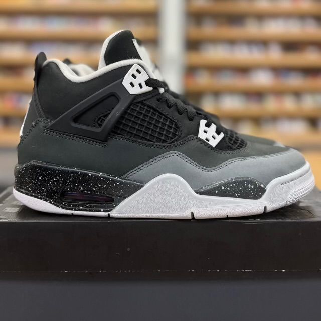 Jordan 4 Retro Fear (2024) (GS) - Preowned