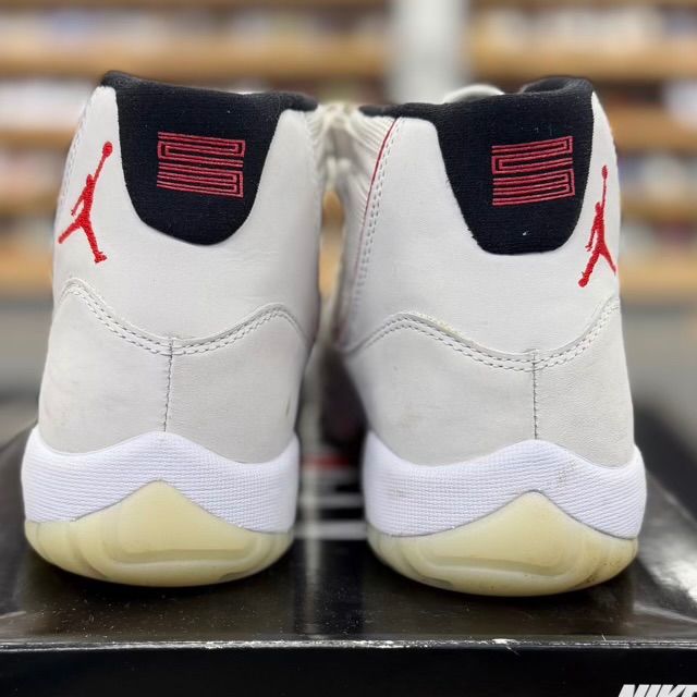 Jordan 11 Retro Platinum Tint - Preowned