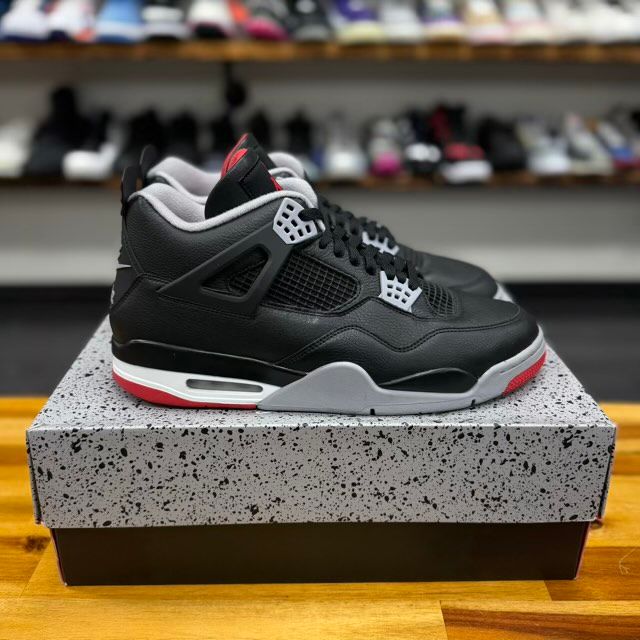 Jordan 4 Retro Bred Reimagined - Preowned