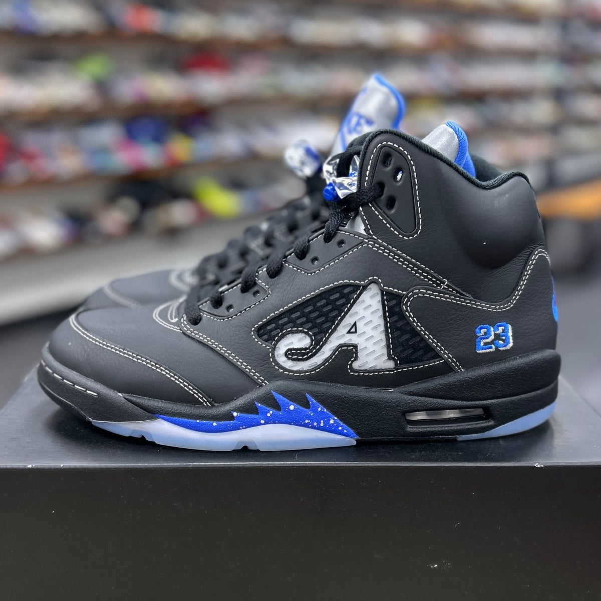 Jordan 5 Retro Awake NY Black - Preowned