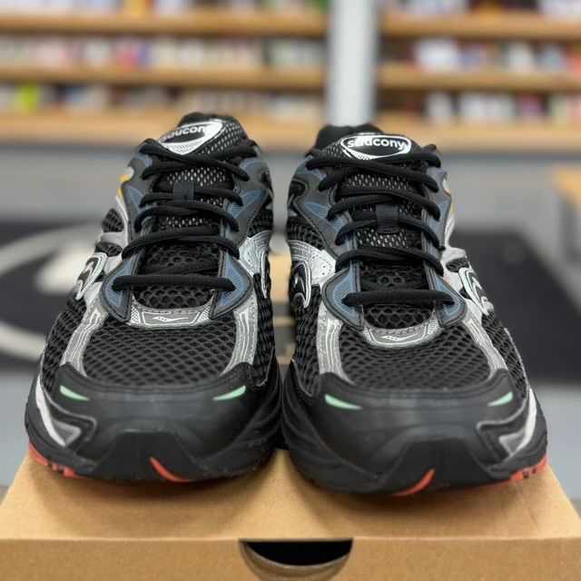 Saucony ProGrid Omni 9 Black Silver Multi - Preowned