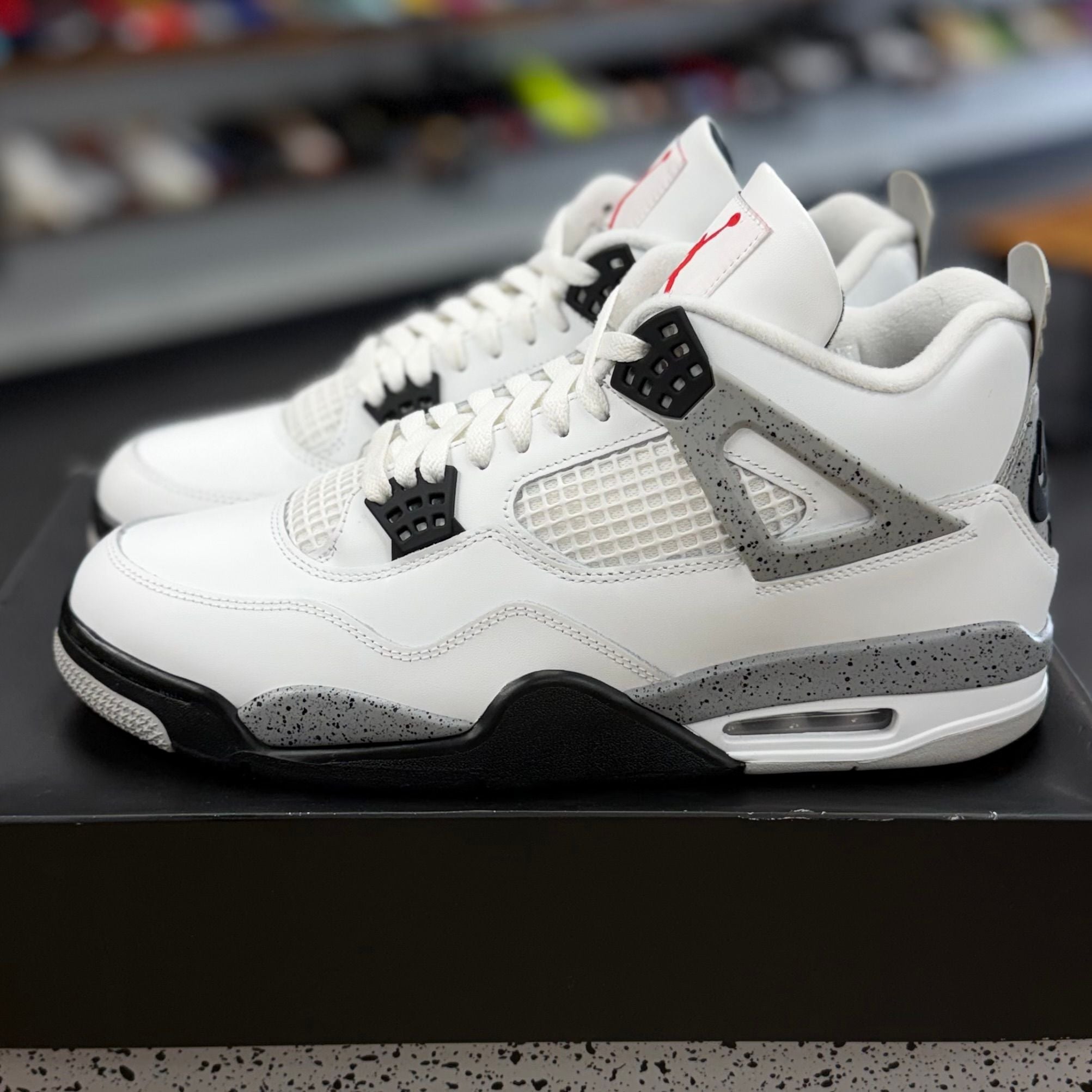 Jordan 4 Retro White Cement (2025) - Preowned