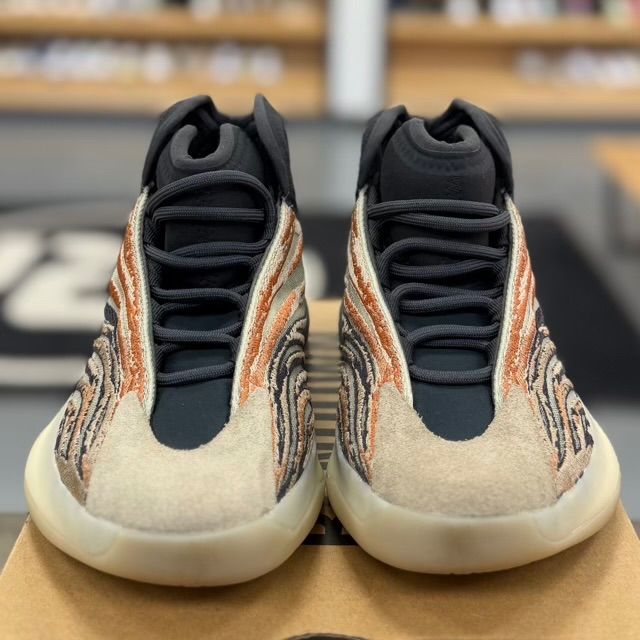 adidas Yeezy QNTM Flash Orange - Preowned