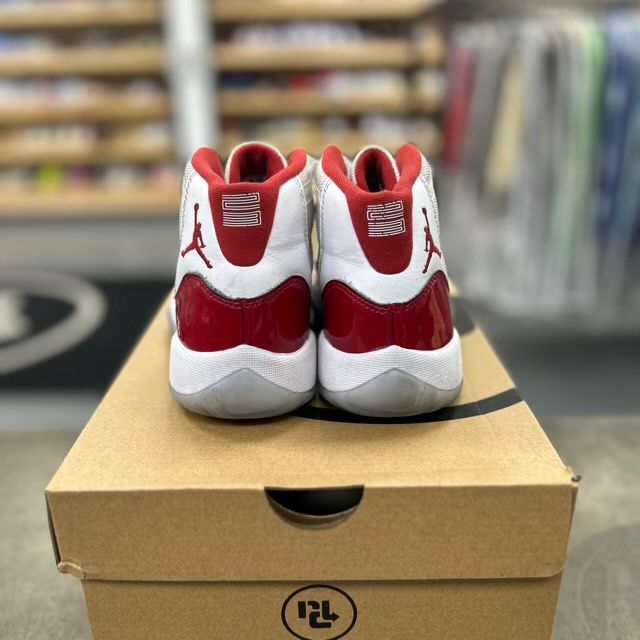 Jordan 11 Retro Cherry (2022) (GS) - Preowned