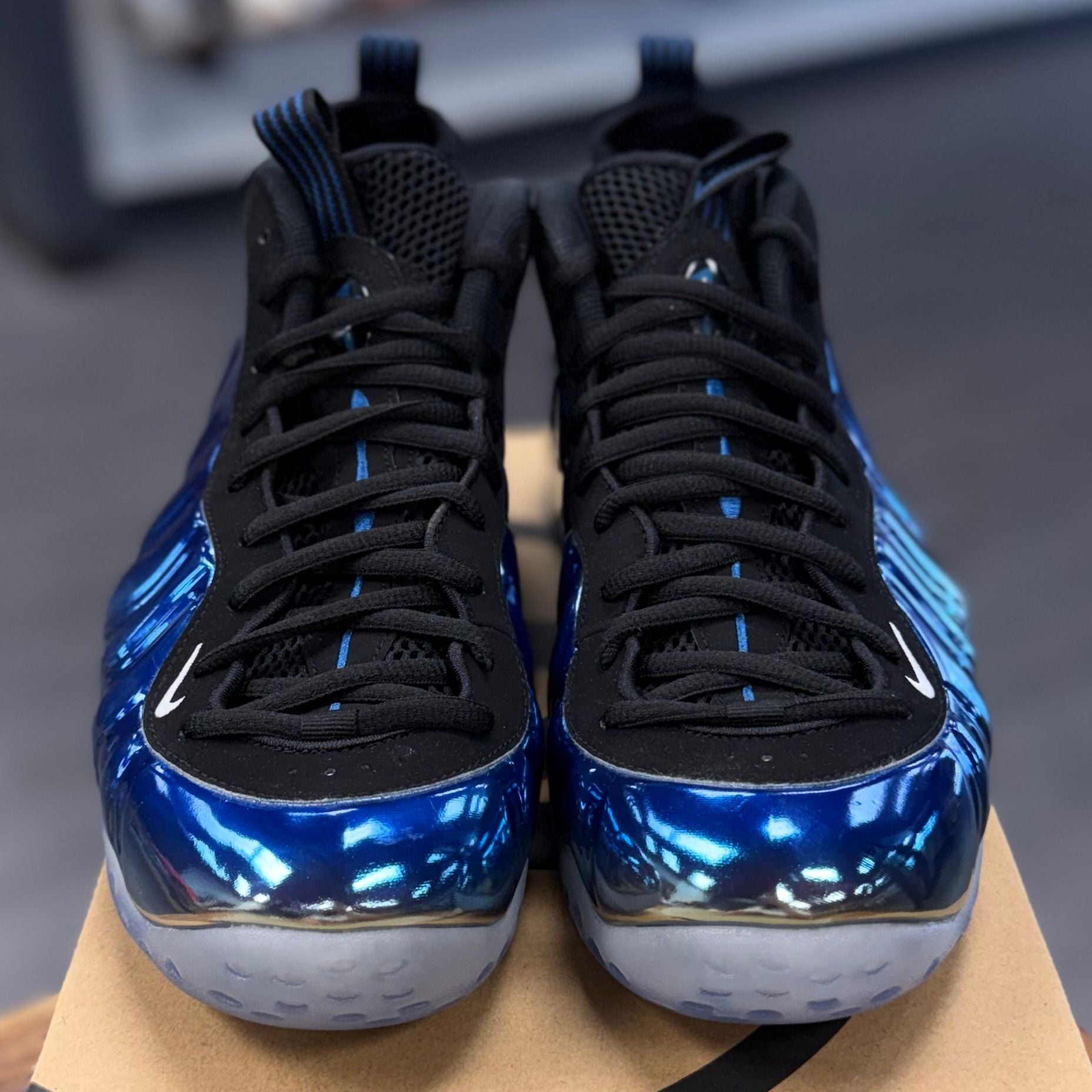 BRAND NEW STEAL - Nike Air Foamposite One Blue Mirror