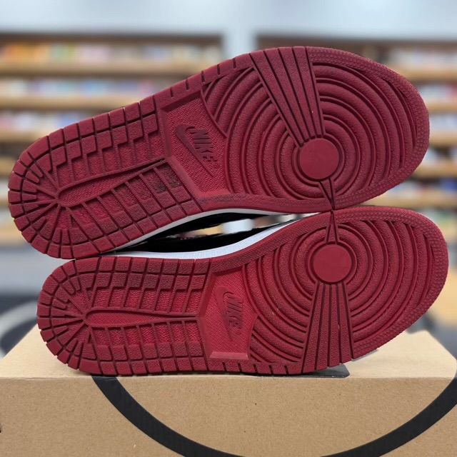 Jordan 1 Retro High OG Patent Bred - Preowned