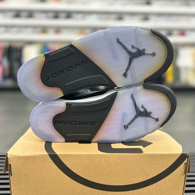 BRAND NEW STEAL - Jordan 5 Retro Oreo (2013)