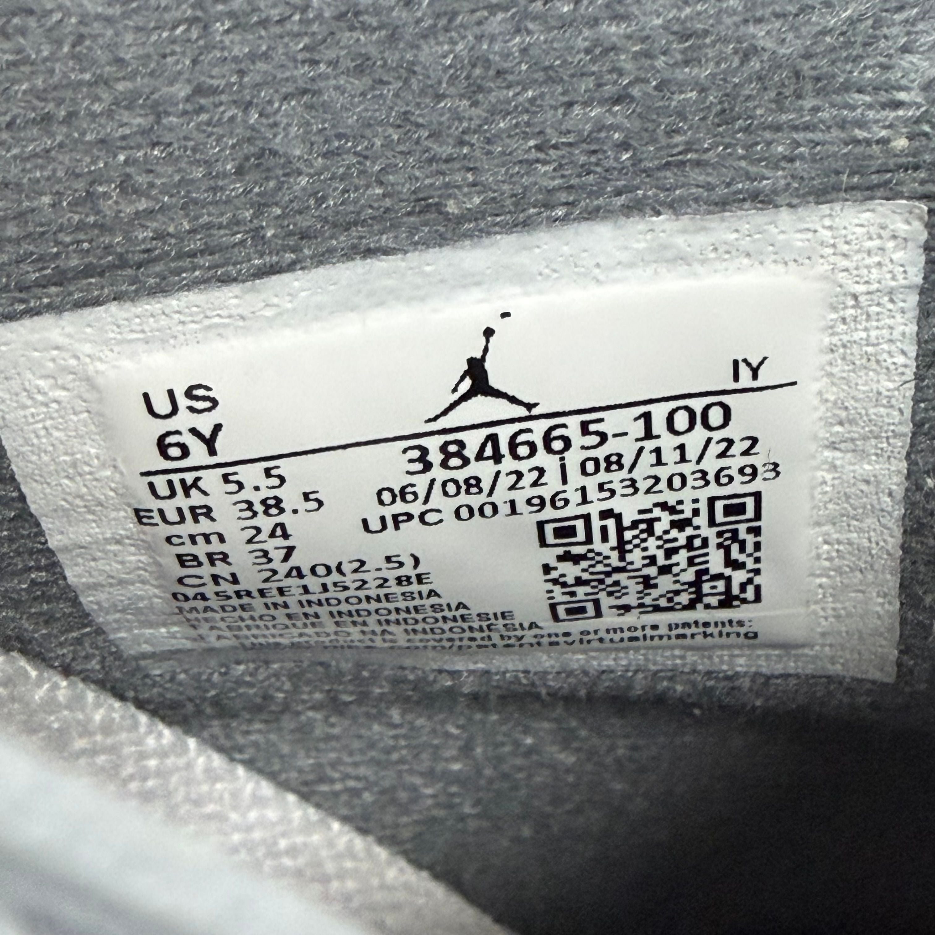 Jordan 6 Retro Cool Grey (GS) - Preowned