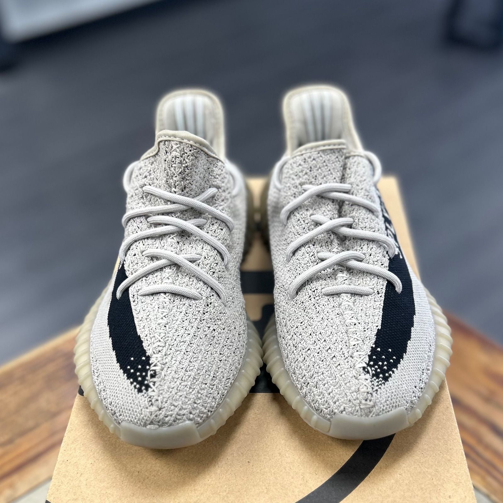 adidas Yeezy Boost 350 V2 Slate - Preowned