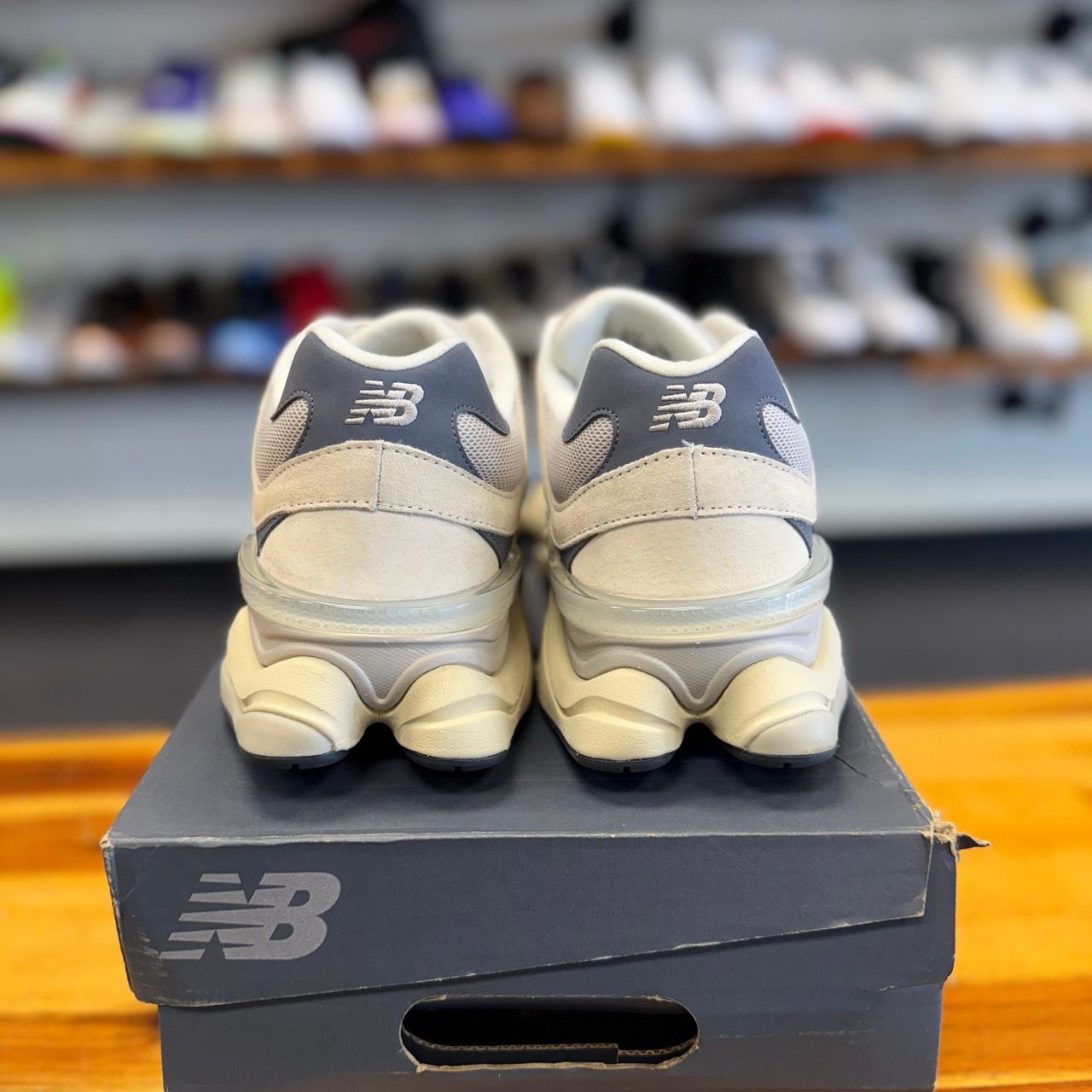 New Balance 9060 Moonrock Linen - Preowned