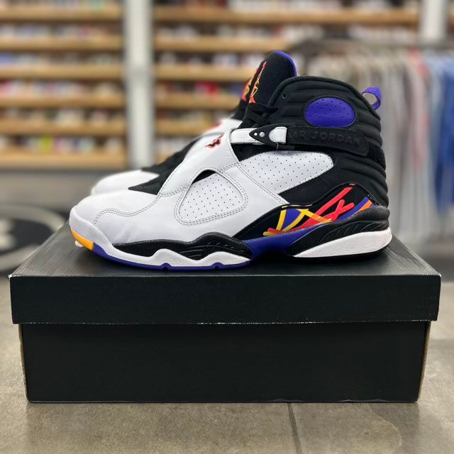 Jordan 8 Retro Three Peat - Preowned