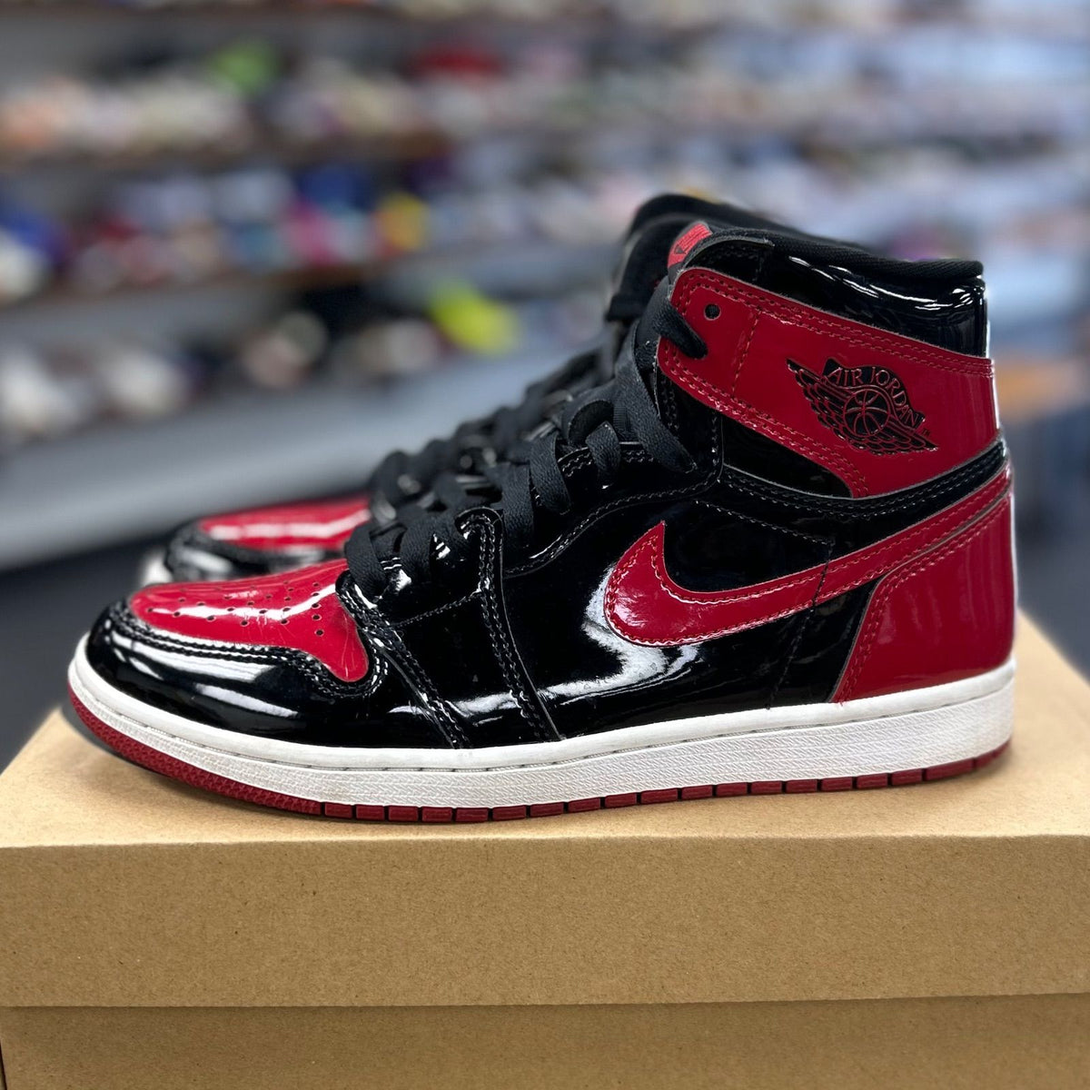 Jordan 1 Retro High OG Patent Bred - Preowned
