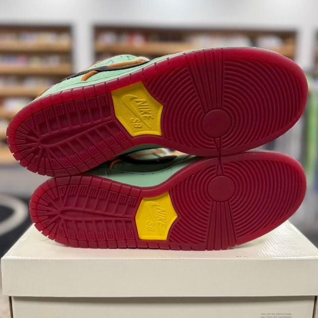 Nike SB Dunk Low Rodeo Tourmaline - Preowned
