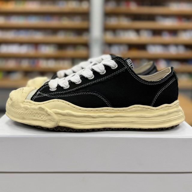 Maison Mihara Yasuhiro Hank Vintage Sole Canvas Low Black - Preowned