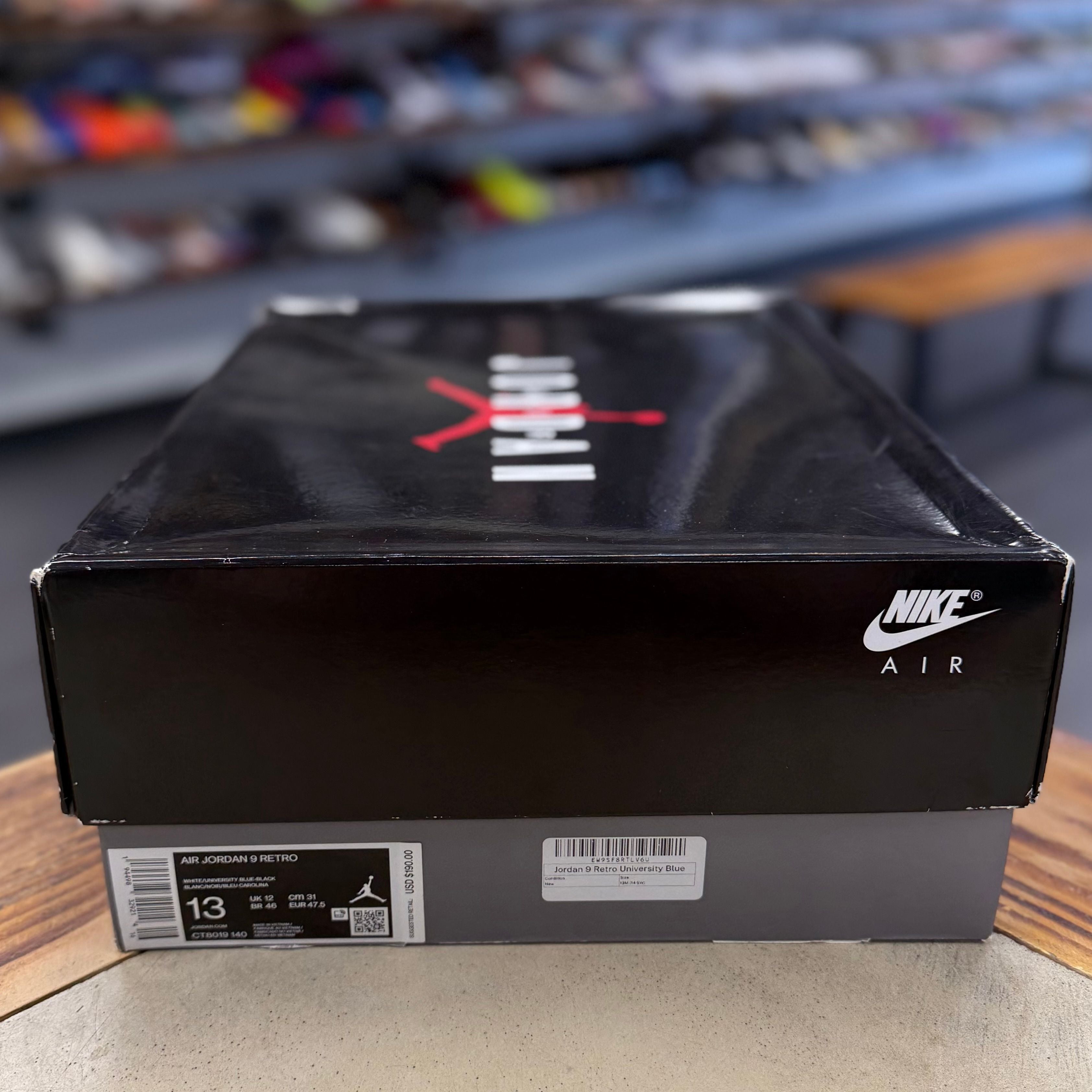 BRAND NEW STEAL - Jordan 9 Retro University Blue