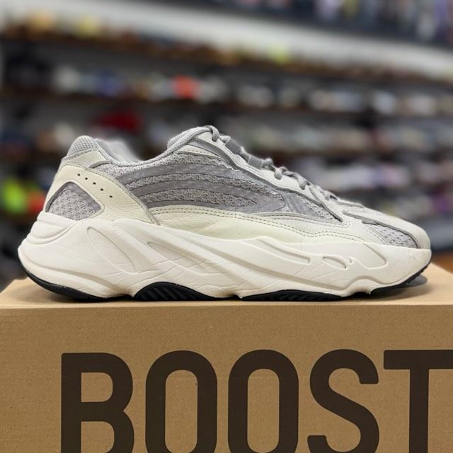 adidas Yeezy Boost 700 V2 Static - Preowned