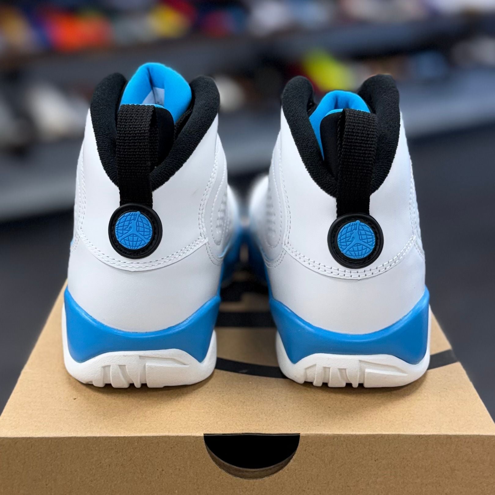BRAND NEW STEAL - Jordan 9 Retro Powder Blue (2024) (GS)