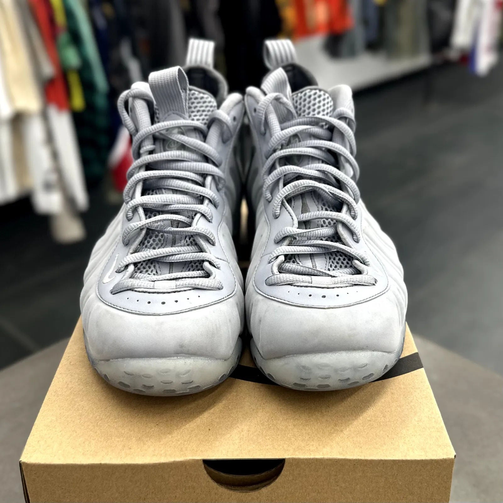 Nike Air Foamposite One Wolf Grey Suede - Preowned