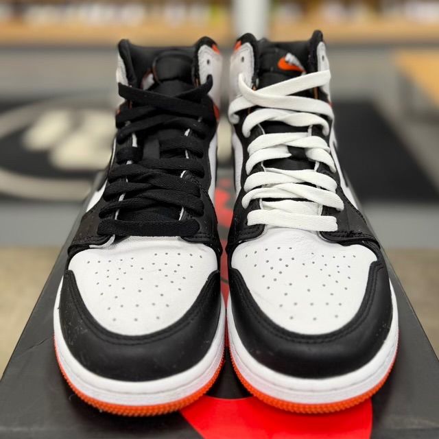Jordan 1 Retro High Electro Orange - Preowned