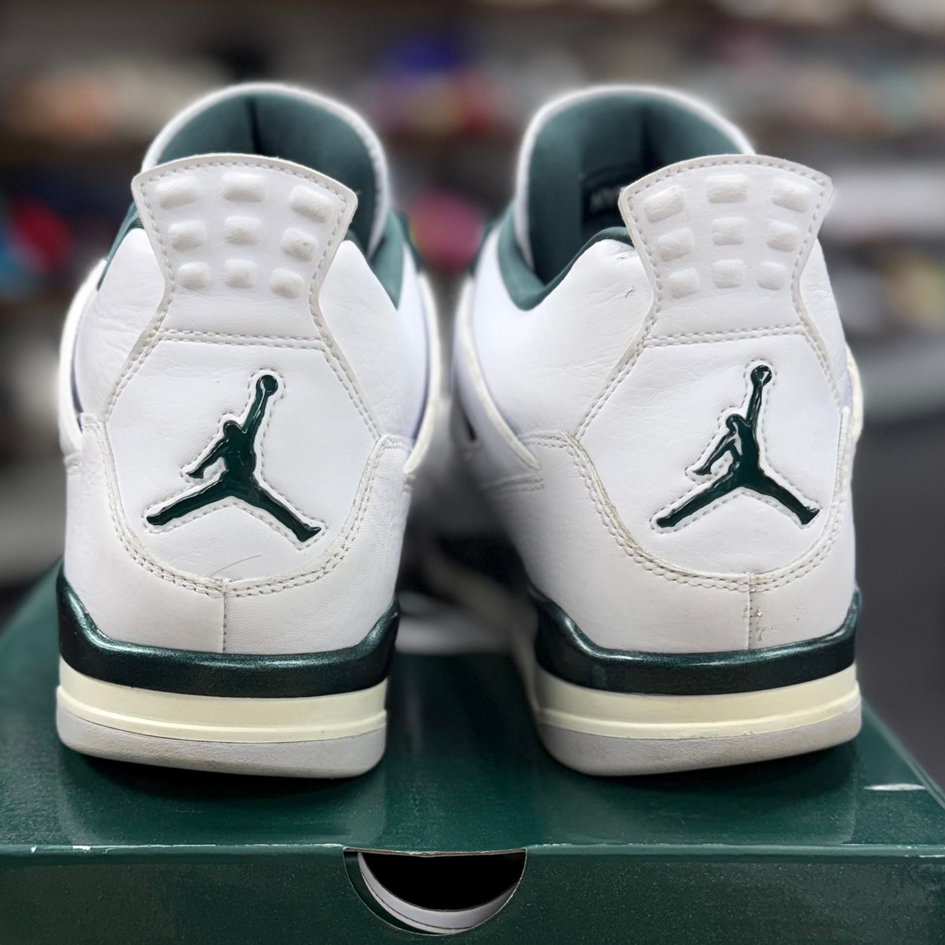 Jordan 4 Retro Oxidized Green - Preowned