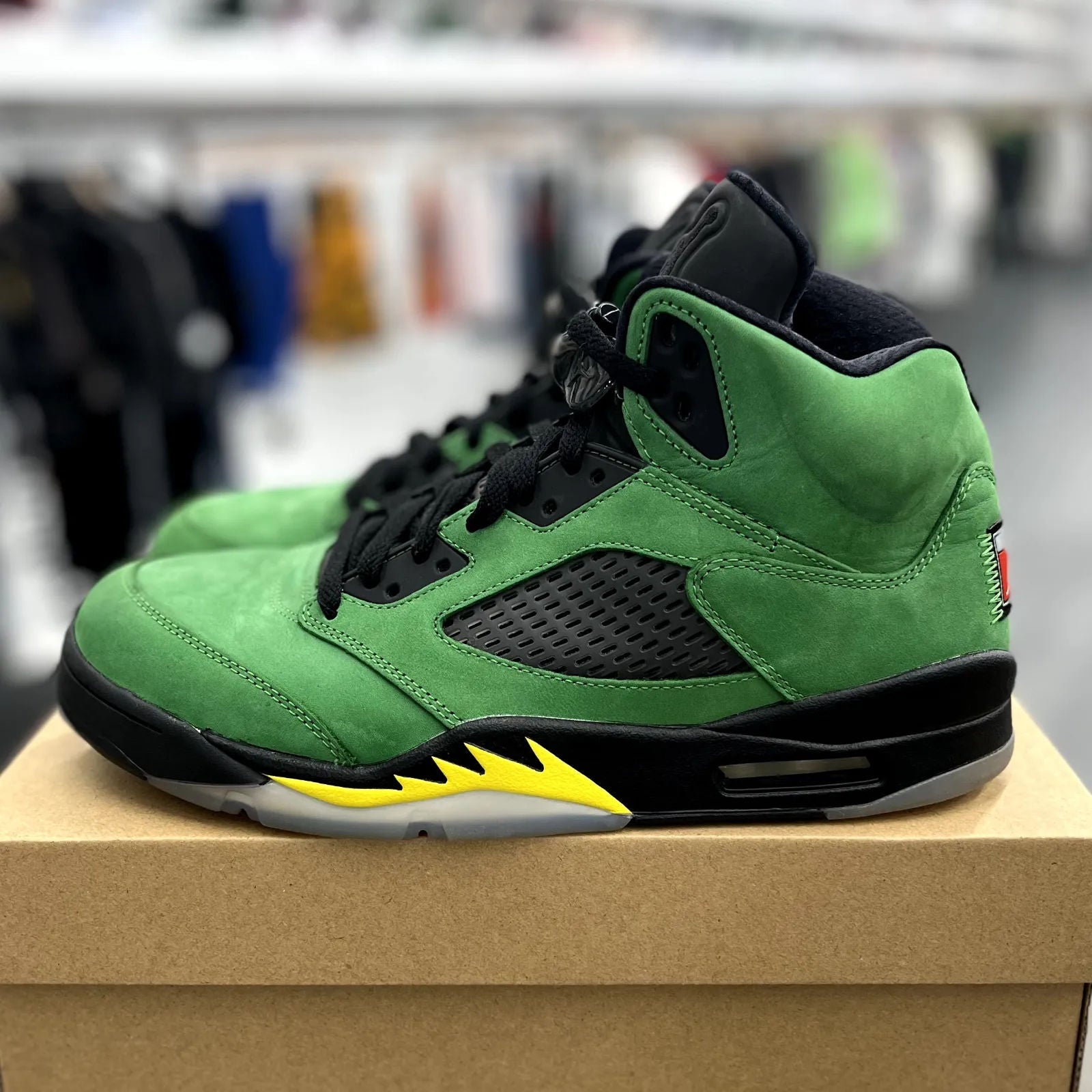Jordan 5 Retro SE Oregon - Preowned