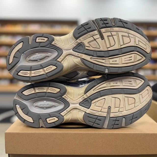 ASICS Gel-1130 RE Pure Silver - Preowned