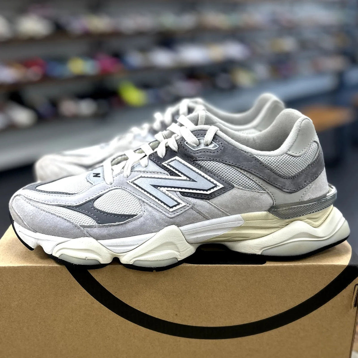 New Balance 9060 Rain Cloud Grey - Preowned