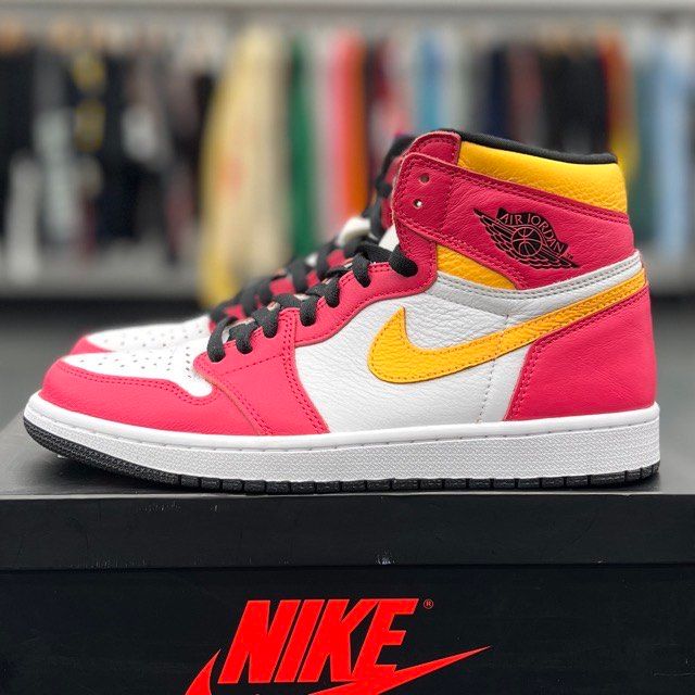 Jordan 1 Retro High OG Light Fusion Red - Preowned