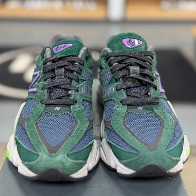 New Balance 9060 Nightwatch - Preowned