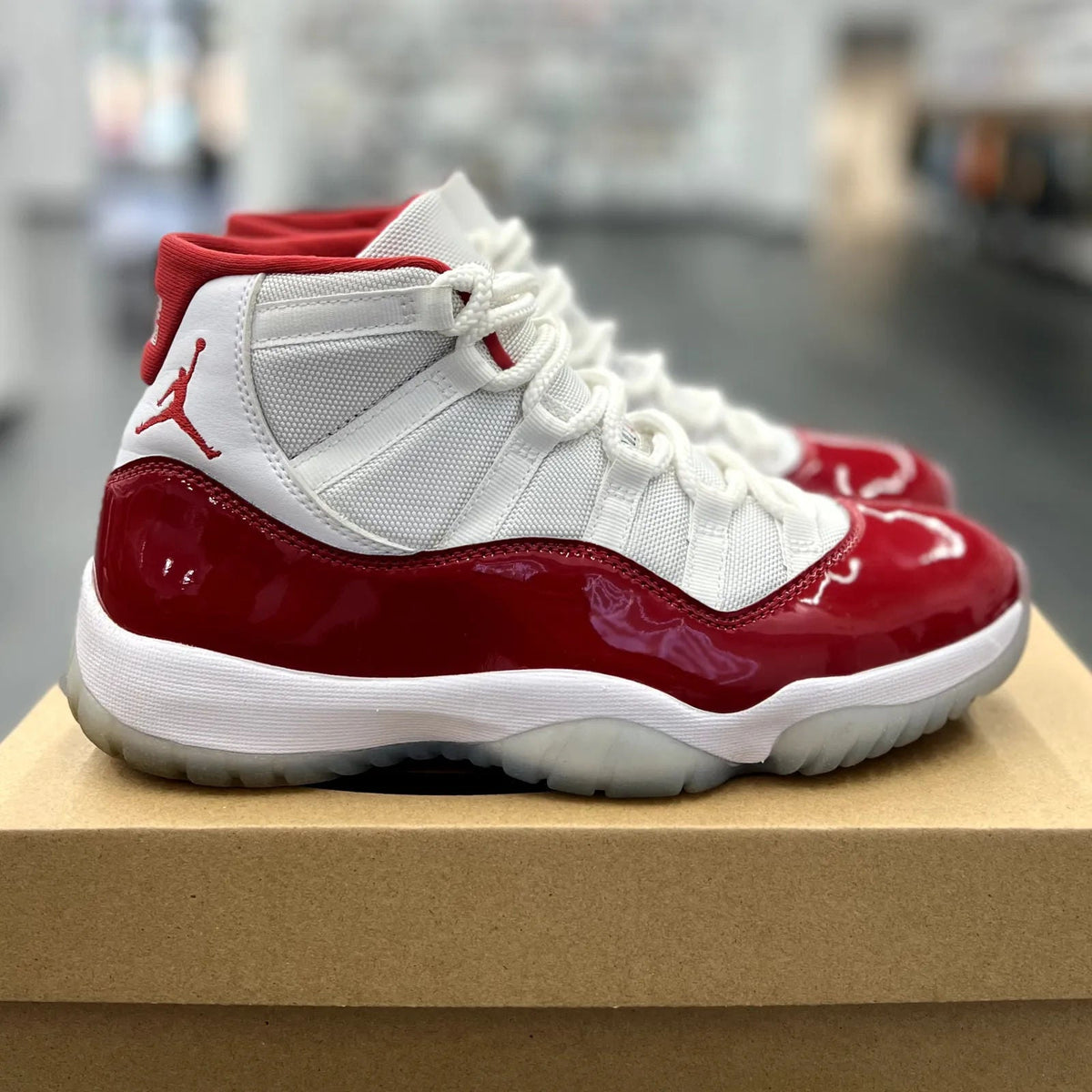 Jordan 11 Retro Cherry (2022) - Preowned