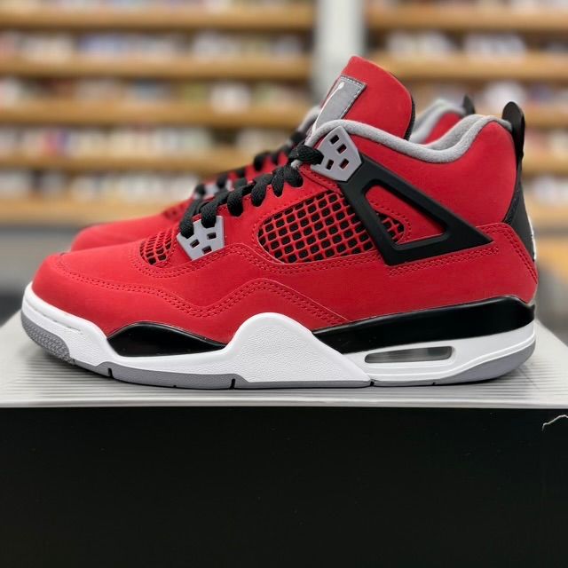 Jordan 4 Retro Toro Bravo (2026) (GS) - Preowned