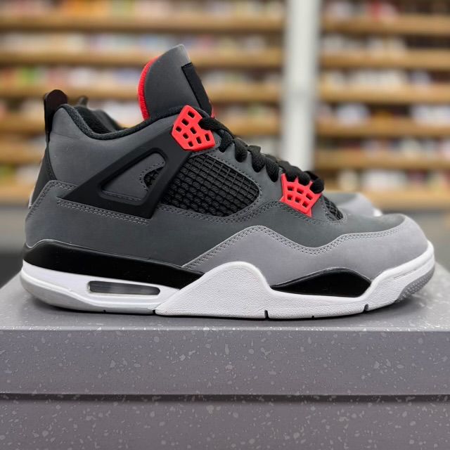 Jordan 4 Retro Infrared - Preowned