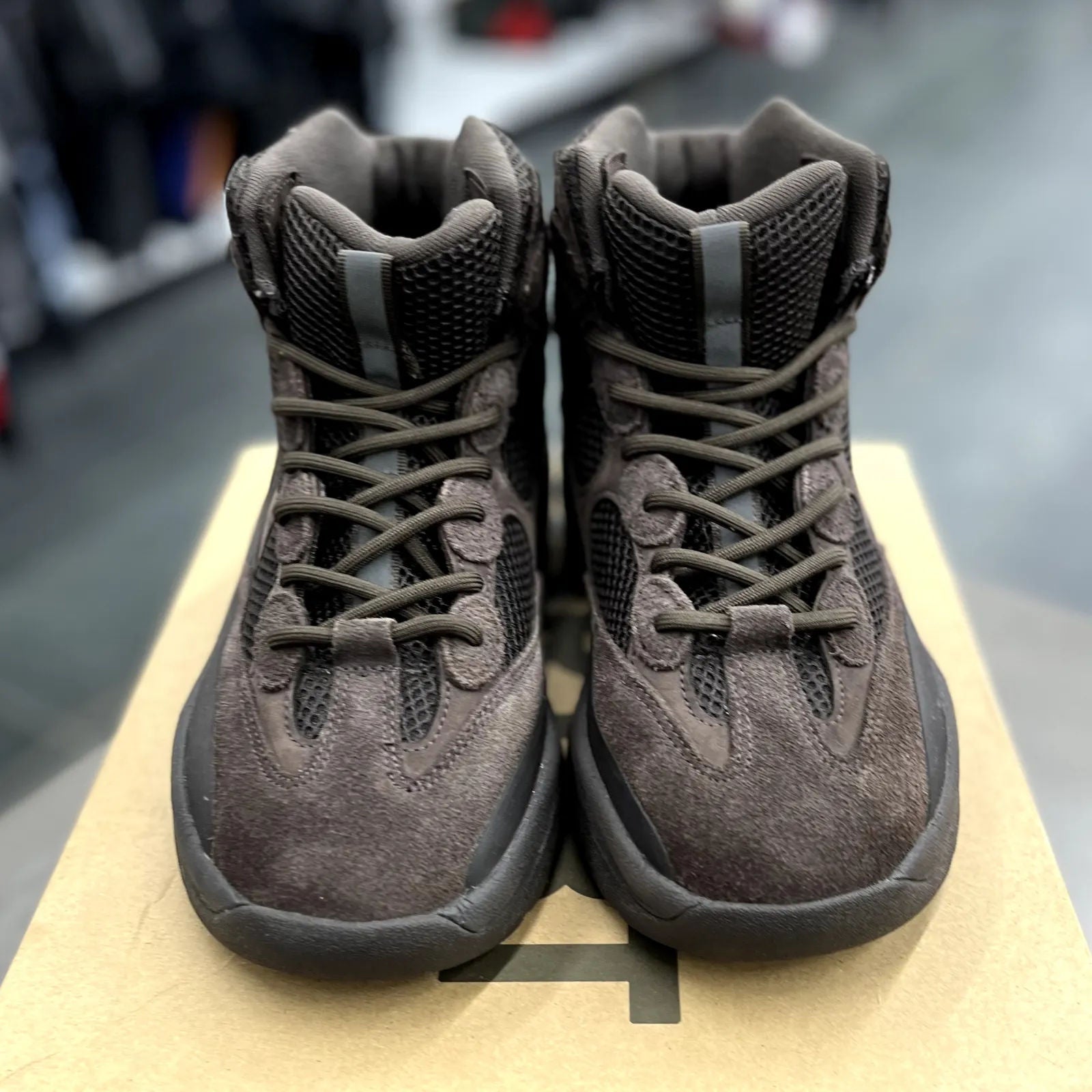 adidas Yeezy Desert Boot Oil - Preowned