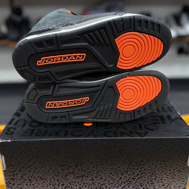 Jordan 3 Retro Fear Pack (2023) (GS) - Preowned