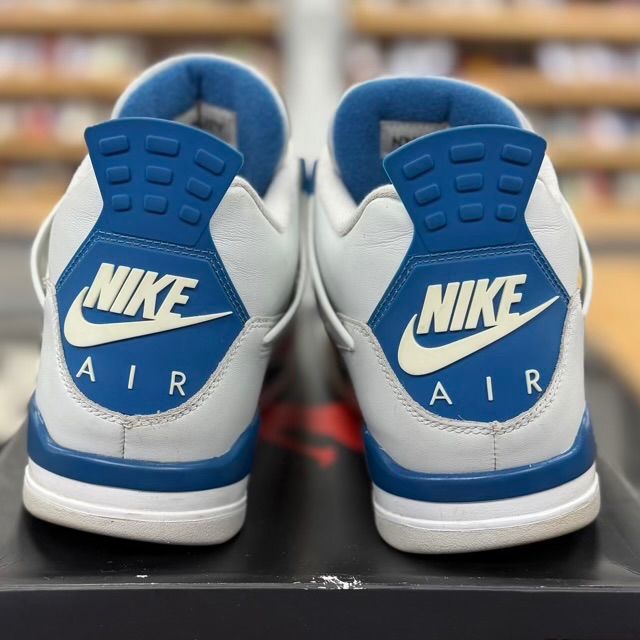 Jordan 4 Retro Military Blue (2024) - Preowned