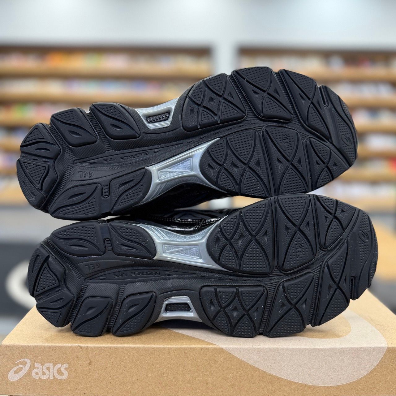 ASICS Gel-NYC Black Graphite Grey Light Blue - Preowned