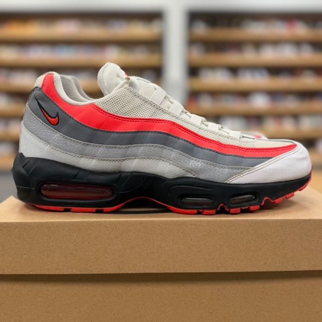 Nike Air Max 95 Bright Crimson Comet - Preowned