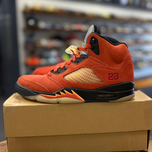 Jordan 5 Retro Dunk on Mars (Women's) - Preowned