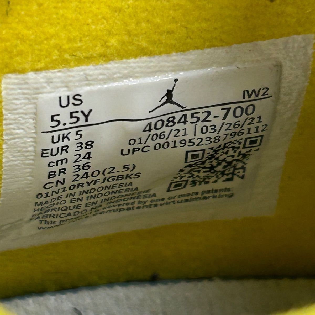 Jordan 4 Retro Lightning (2021) (GS) - Preowned