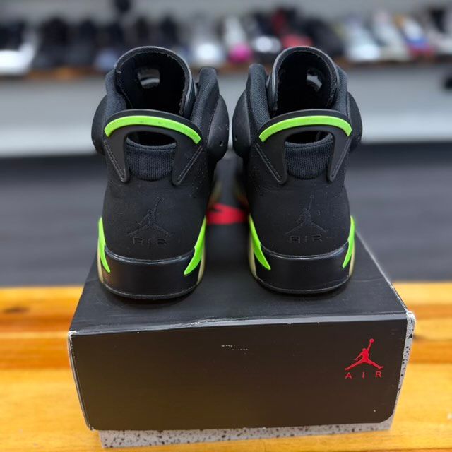 Jordan 6 Retro Electric Green - Preowned