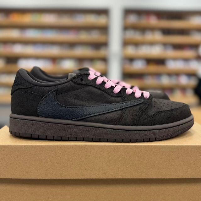 Jordan 1 Retro Low OG SP Travis Scott Velvet Brown - Preowned