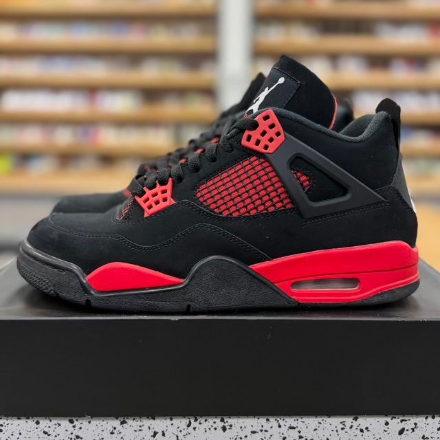 Jordan 4 Retro Red Thunder - Preowned